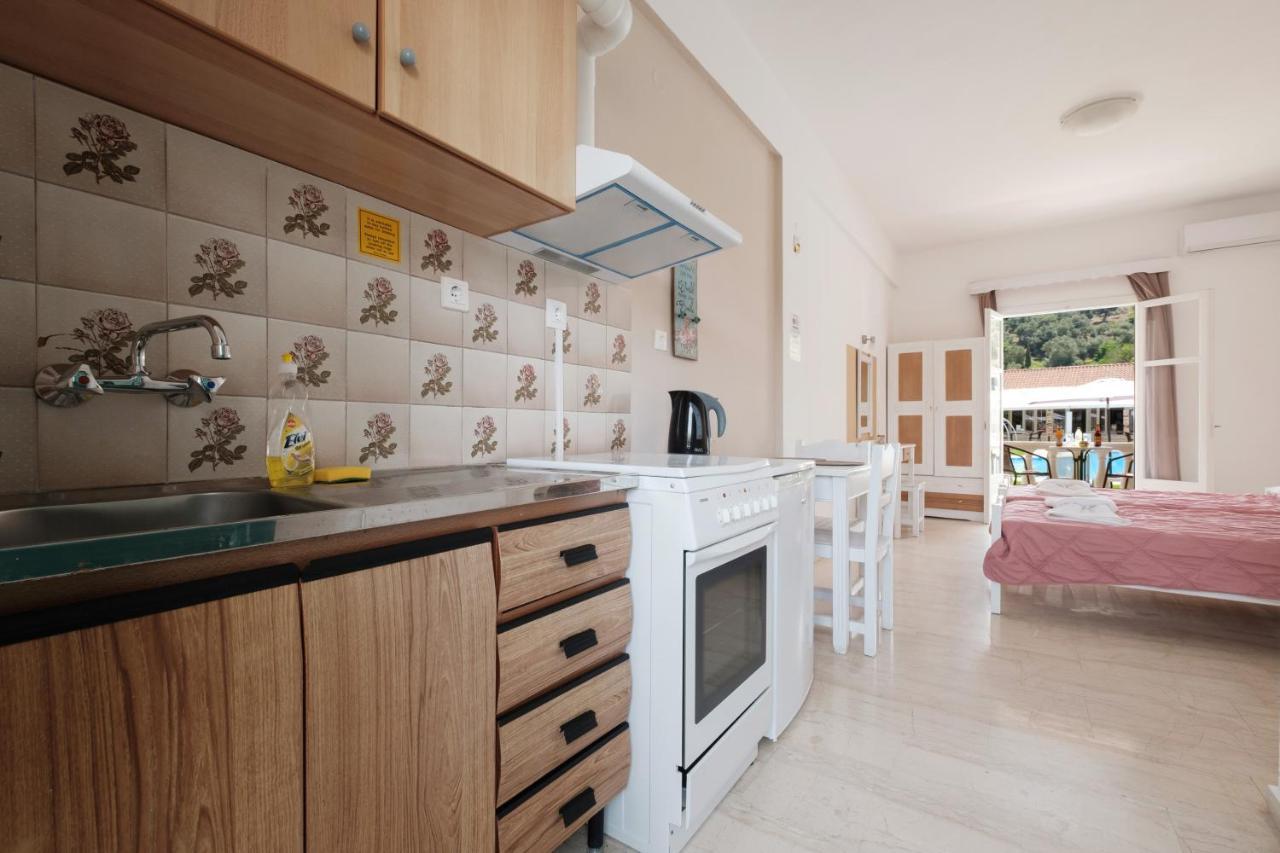 Katsaros Studios & Apartments Sidari  Bagian luar foto
